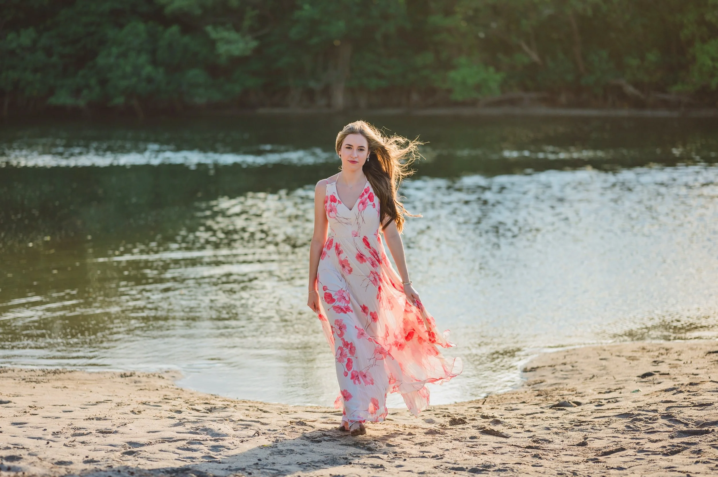 Xotin yalangoch suratga tushadi